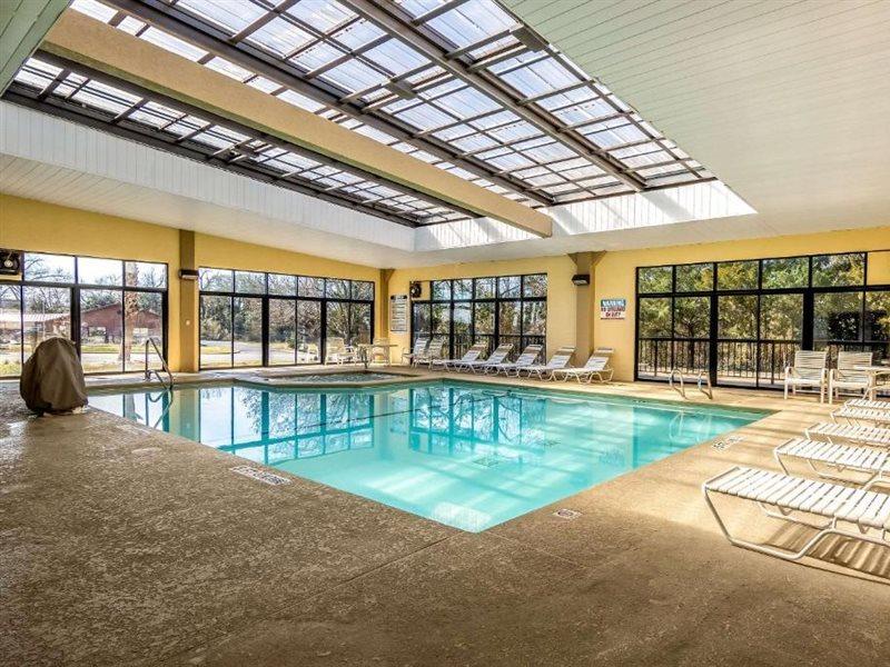 Quality Inn Perry - National Fairgrounds Area Buitenkant foto
