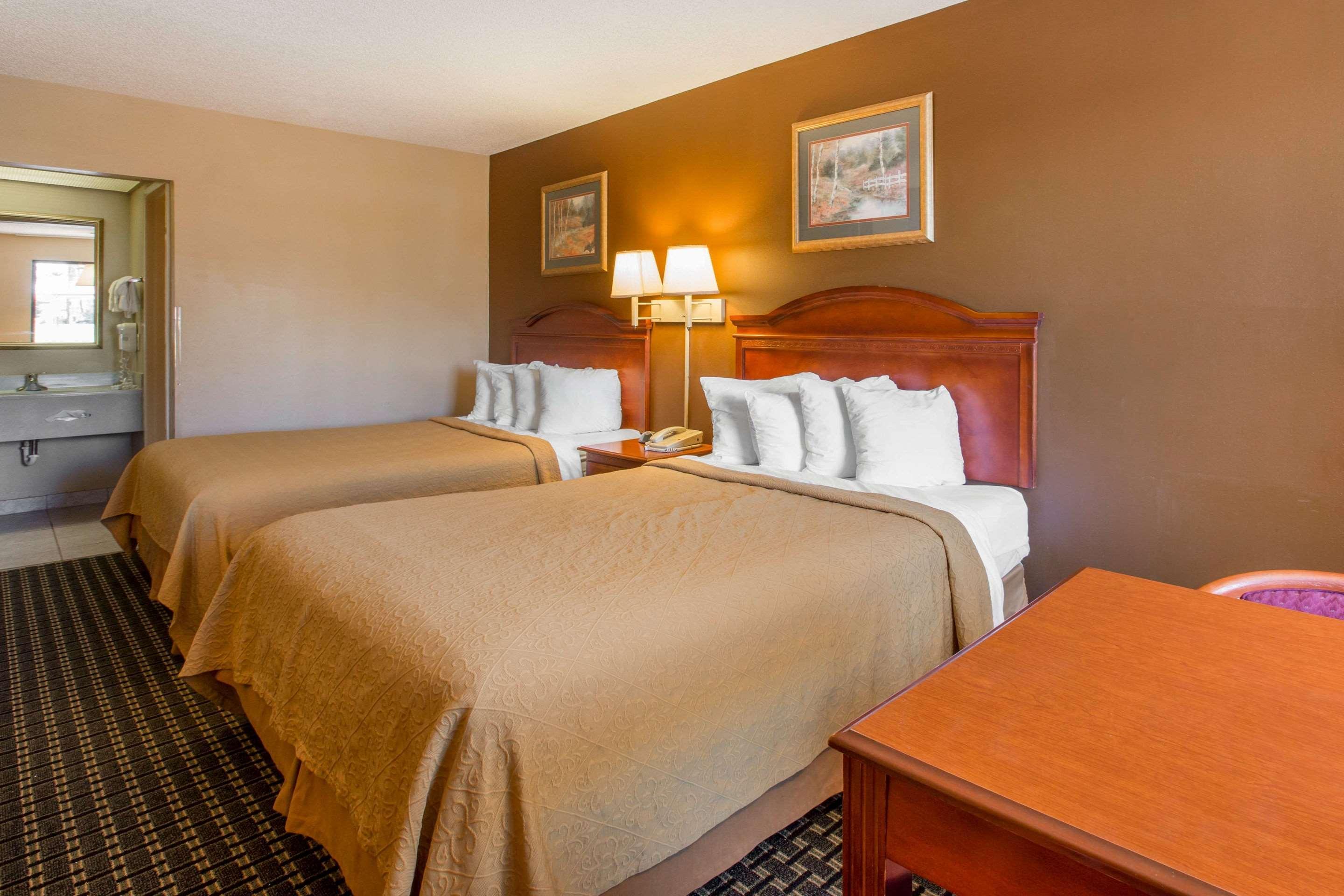 Quality Inn Perry - National Fairgrounds Area Buitenkant foto