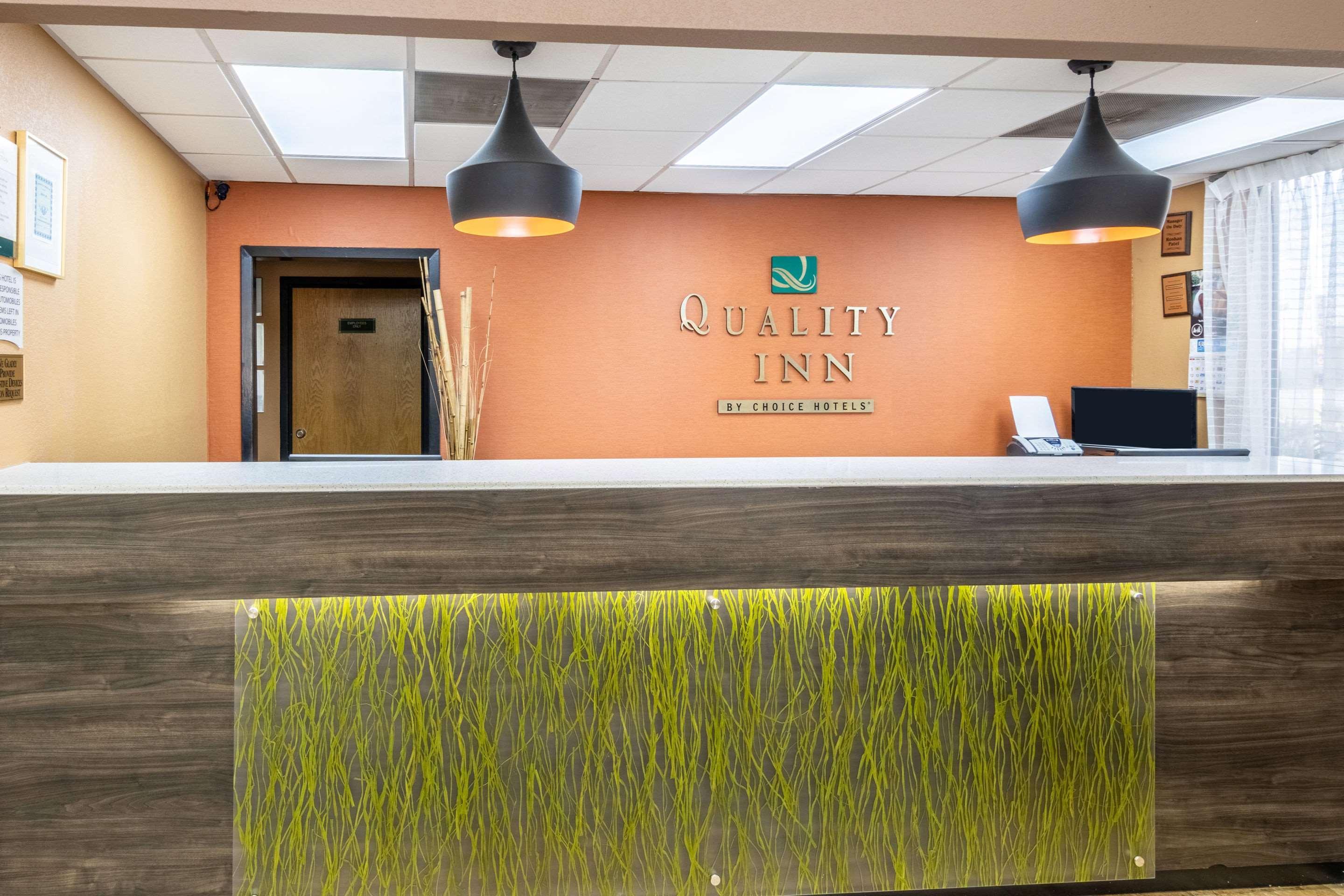 Quality Inn Perry - National Fairgrounds Area Buitenkant foto